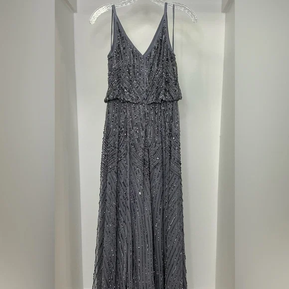 Elegant Gray Evening Gown - Picture 5 of 5